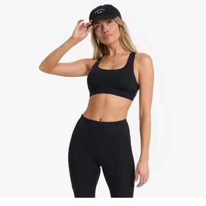 Vuori Stride Bra - Black